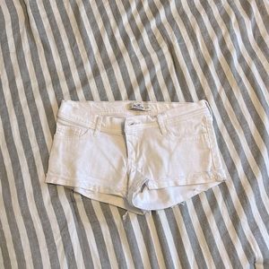 Hollister Shorts size 25